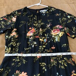 Beautiful, floral H&M midi dress